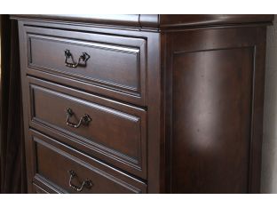 Cordevalle Chest of Drawers