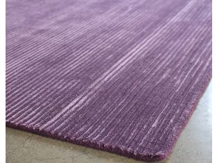 8' x 10' Hand-loomed Rug in Eggplant
